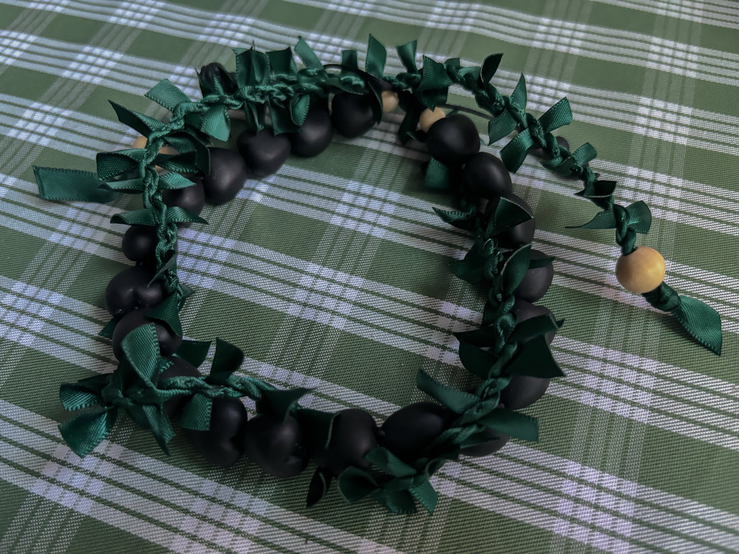 Kukui Nut & Ribbon Maile Twisted Car Lei